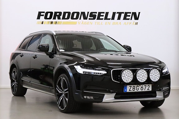 Volvo V90 Cross Country 3 of 30