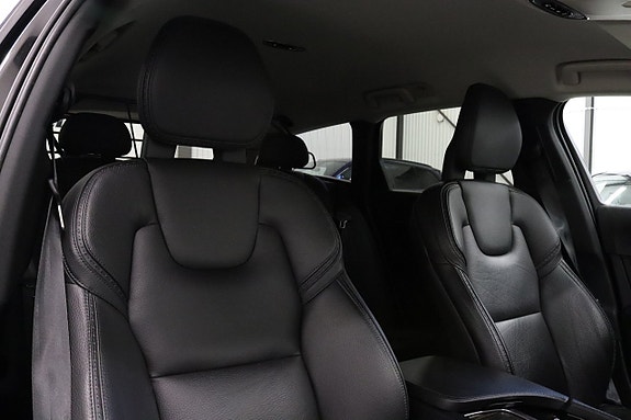 Volvo V90 Cross Country 16 of 30