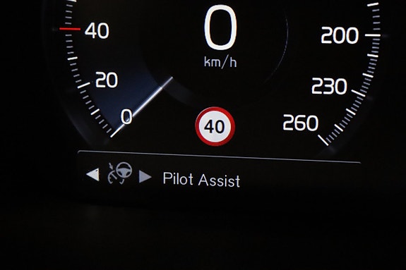 Volvo V90 Cross Country 23 of 30