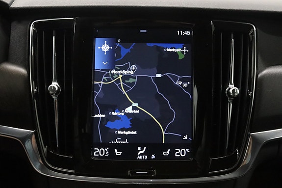 Volvo V90 Cross Country 18 of 30