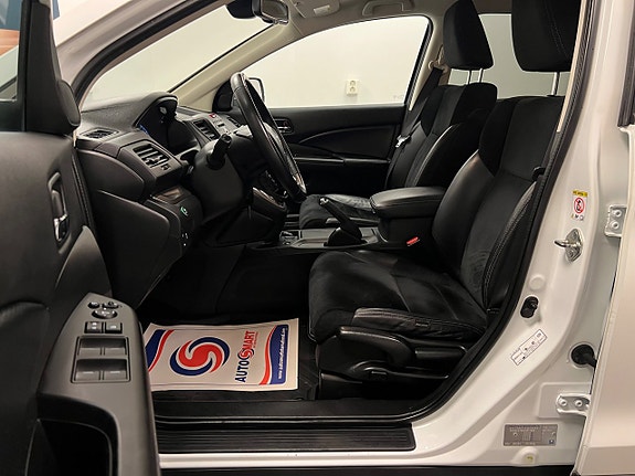 Honda CR-V 10 of 24