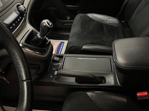 Honda CR-V 13 of 24