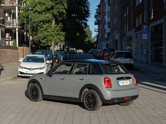 MINI Cooper 2 of 13