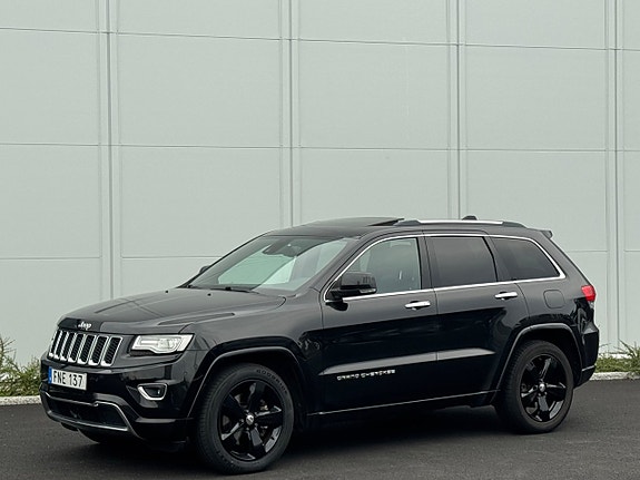 Jeep Grand Cherokee 2 of 7