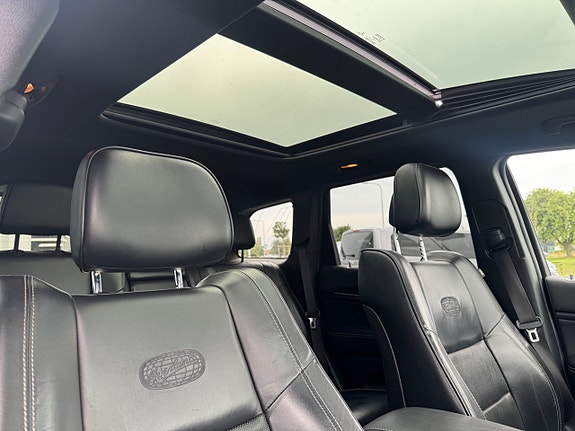 Jeep Grand Cherokee 3 of 7
