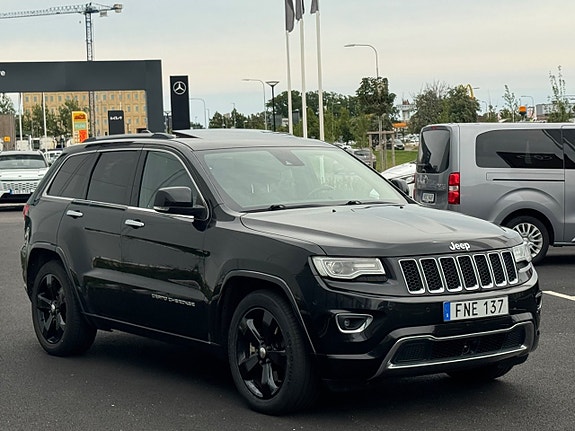 Jeep Grand Cherokee 7 of 7