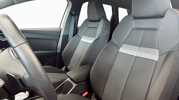 Audi Q4 e-tron 8 of 12
