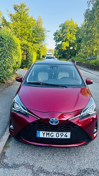 Toyota Yaris 5 of 14