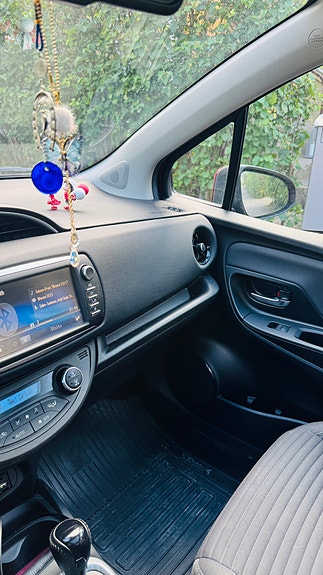 Toyota Yaris 11 of 14