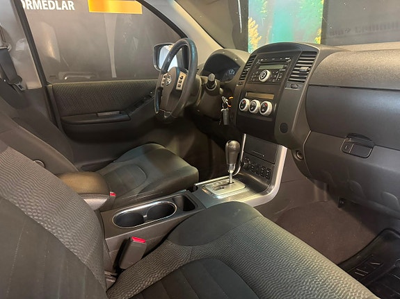 Nissan Navara 21 of 21