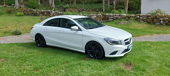 Mercedes-Benz CLA220 d 4 of 5