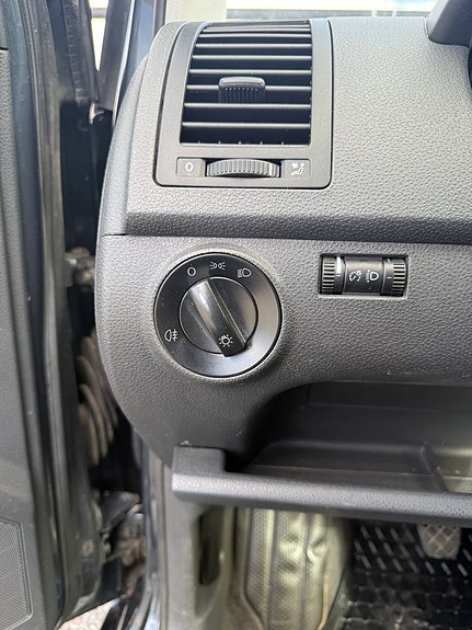 Volkswagen Polo 19 of 26
