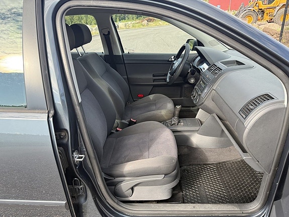 Volkswagen Polo 17 of 26