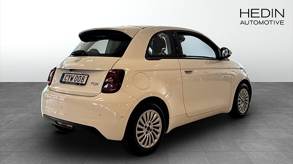 Fiat 500 2 of 12