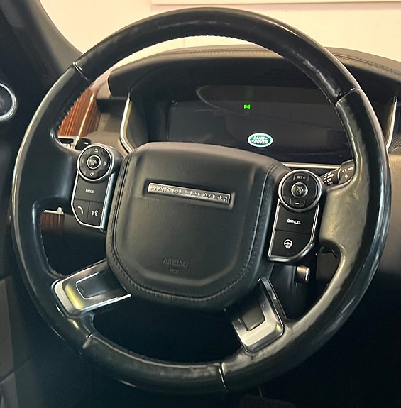 Land Rover Range Rover 8 of 22