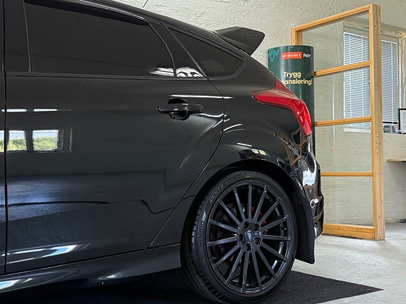 Ford Focus 9 of 20