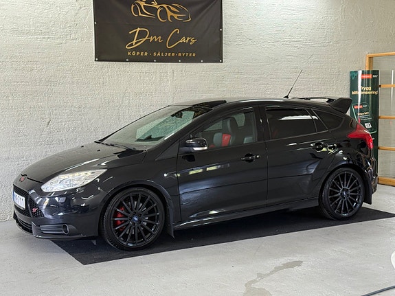 Ford Focus 2 of 20