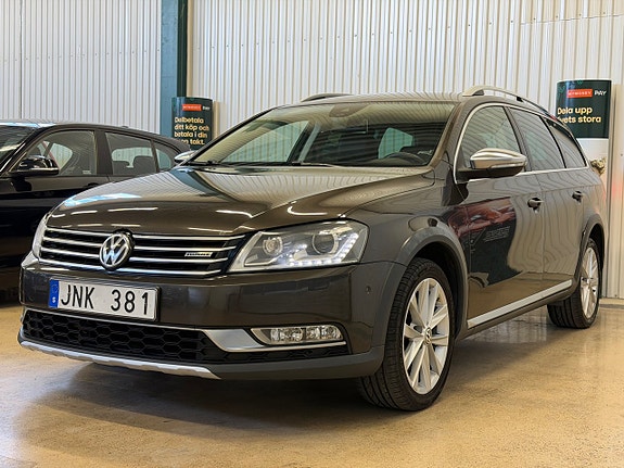 Volkswagen Passat Alltrack 4 of 24
