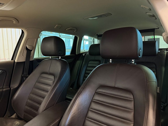 Volkswagen Passat Alltrack 20 of 24