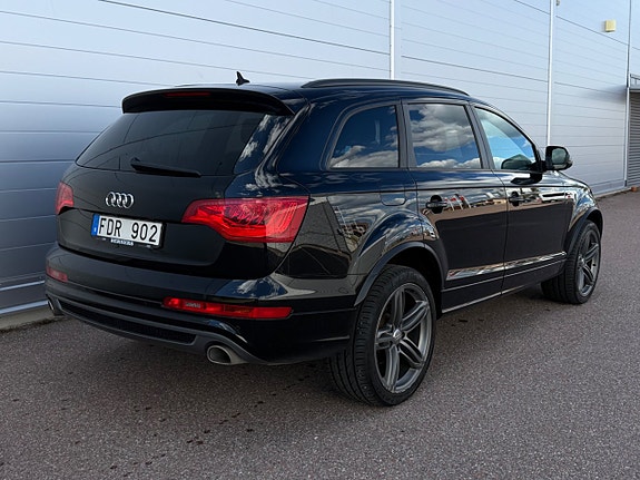 Audi Q7 7 of 15