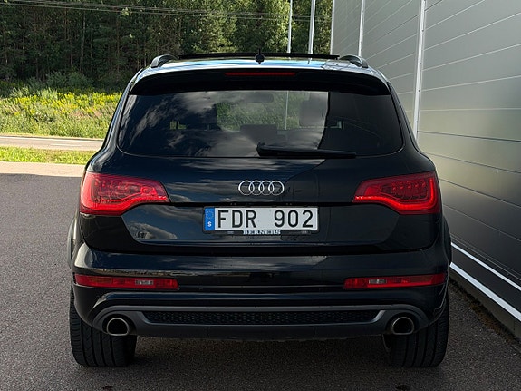 Audi Q7 6 of 15