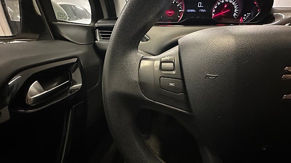 Peugeot 208 17 of 29