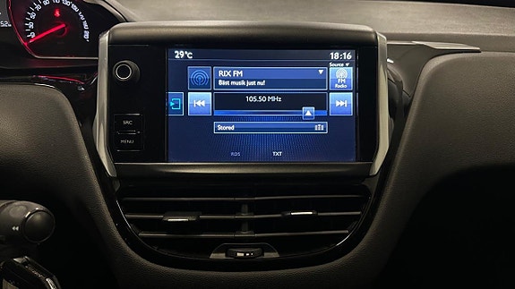 Peugeot 208 23 of 29