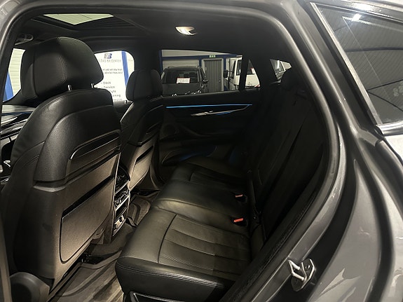 BMW X6 12 of 12