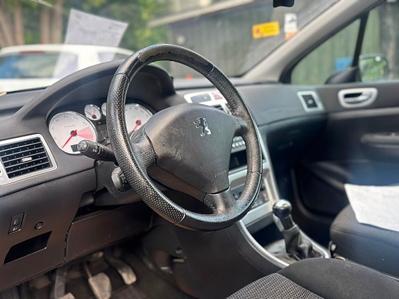 Peugeot 307 9 of 11