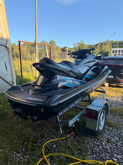 Kawasaki Ultra LX 2019 | 80 gångtimmar | Tiki-trailer ingår 4 of 7