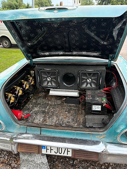 Chevrolet Biscayne 8 of 9