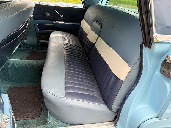 Lincoln Continental 20 of 25