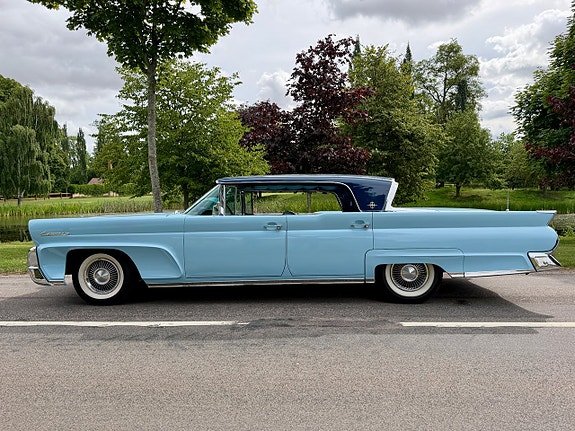 Lincoln Continental 6 of 25