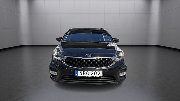 Kia Carens 6 of 23