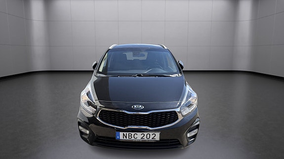 Kia Carens 5 of 23