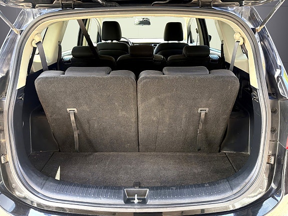 Kia Carens 23 of 23