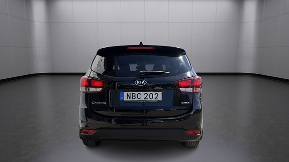 Kia Carens 11 of 23