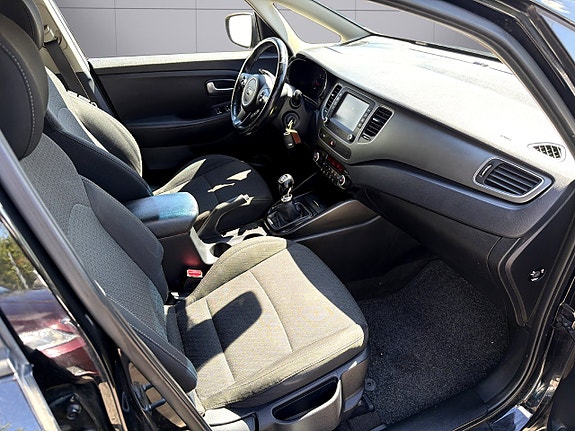 Kia Carens 14 of 23