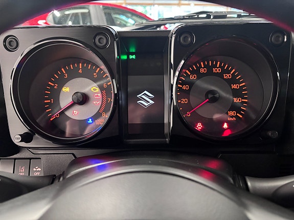 Suzuki Jimny 8 of 14