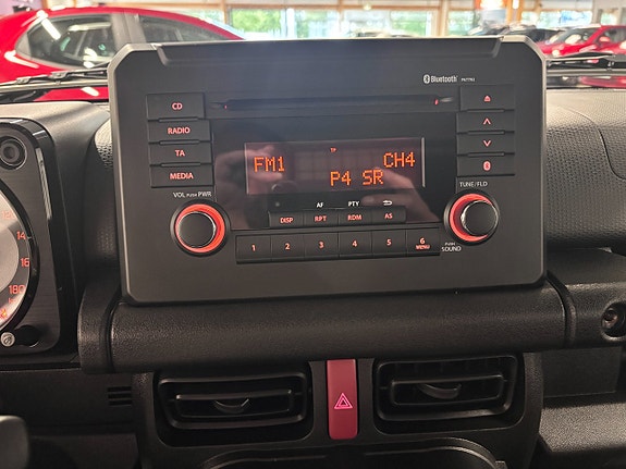 Suzuki Jimny 9 of 14