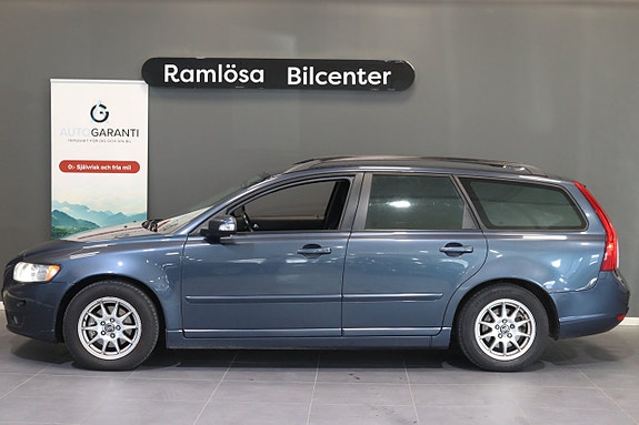 Volvo V50 2 of 20