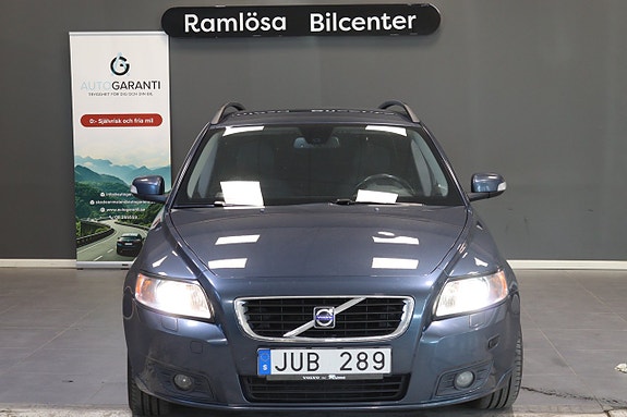 Volvo V50 3 of 20