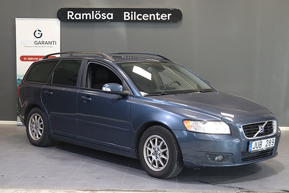 Volvo V50 4 of 20