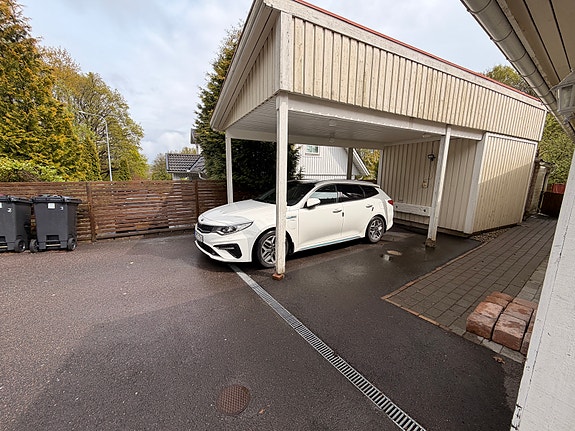 Kia Optima 2 of 11