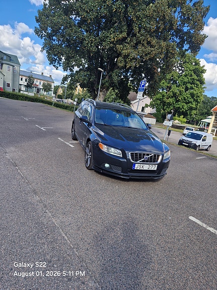Volvo V70 3 of 10