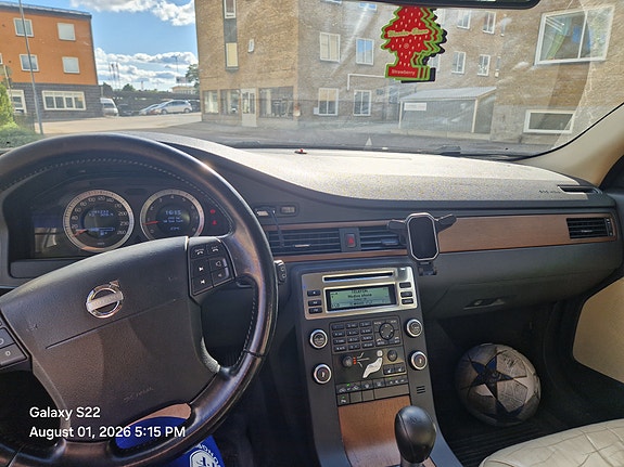 Volvo V70 9 of 10