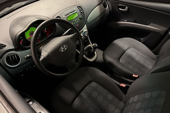 Hyundai i10 7 of 15