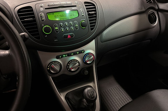 Hyundai i10 12 of 15