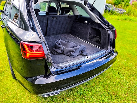 Audi A6 4 of 8