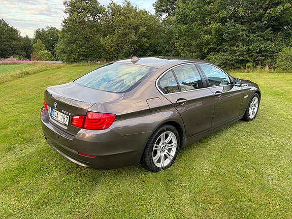BMW 520d 3 of 10